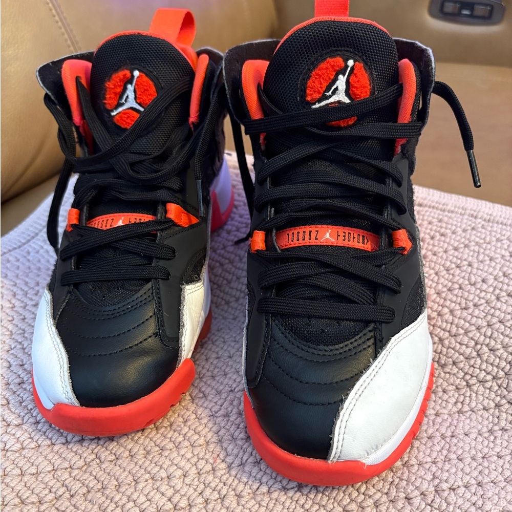 Jordan Jumpman Two Trey, GS version, Black, Infrared and white High-Top Sneakers